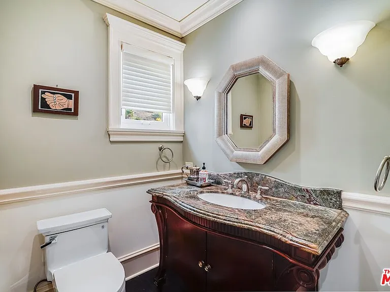 6277 Sea Star Dr — Photo 21