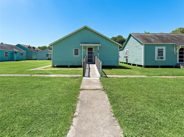 311 9th St N, Texas City, TX 77590