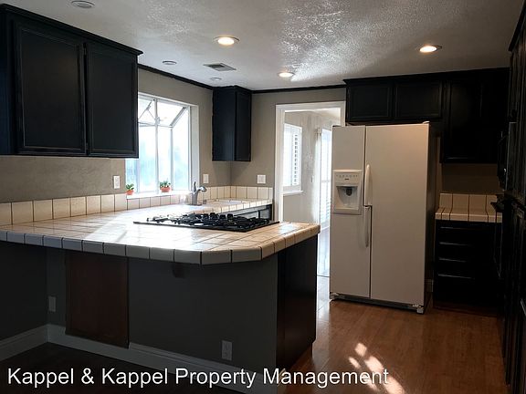 2nd image of 260 Carpenter Ct
