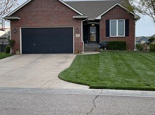 10933 W Waterside Ct, Maize, KS 67101