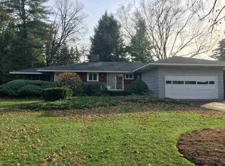 81 Fort Amherst Rd, Glens Falls, NY 12801