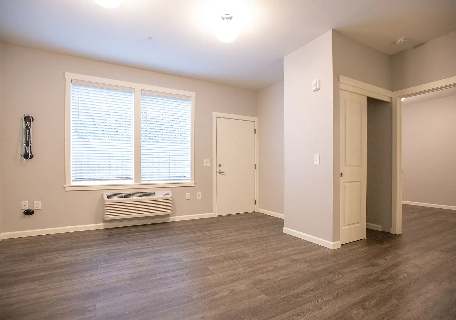 Greenwich 12 Plex — Photo 4