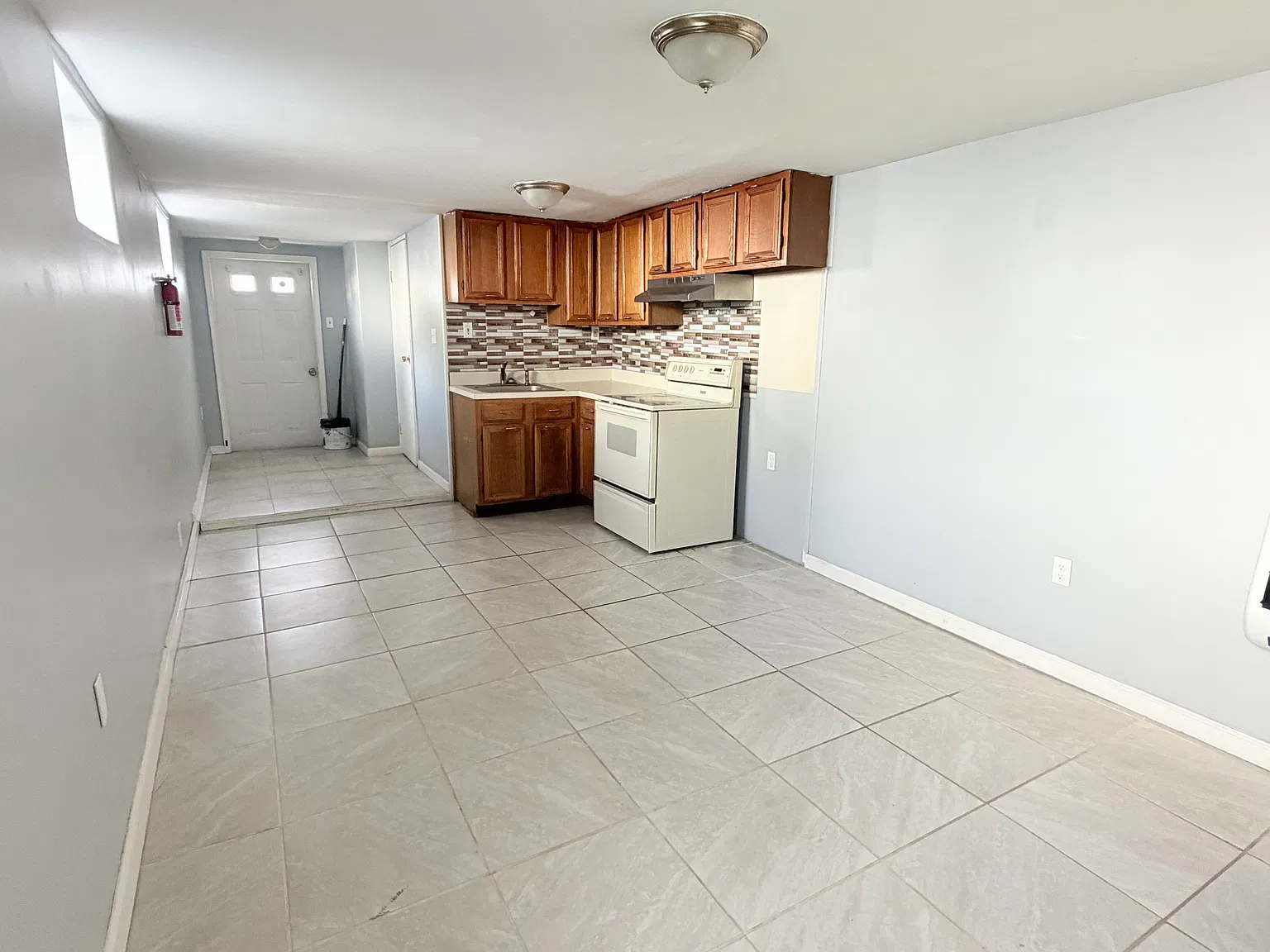 1 bed, $900 — Photo 3