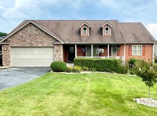 116 Ridge Point Cir, Daniels, WV 25832