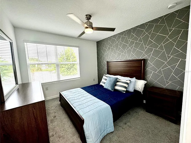 10251 Highline Crest St — Photo 24