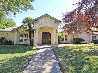 309 Manor Rd, Laredo, TX 78041