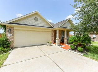 9902 Pearl Creek Ln, Rosharon, TX 77583
