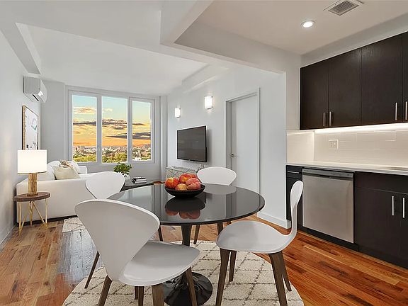 3rd image of 17 Somers St #2B