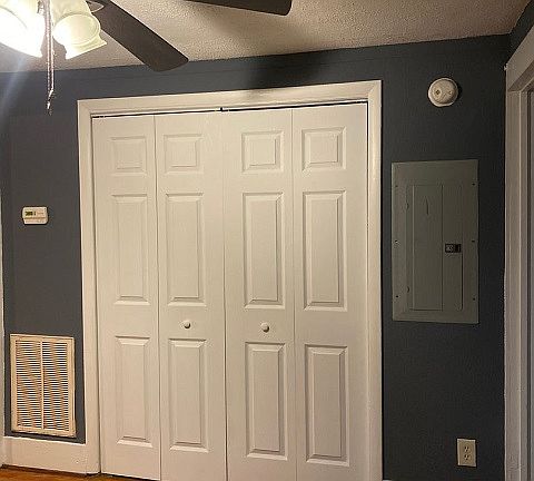 4th image of 3515 Edgewood Rd