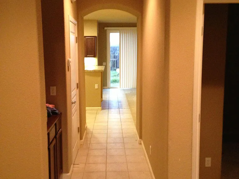 1042 Norwich Way — Photo 6