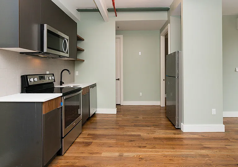 238 Pulaski St #6B — Photo 8