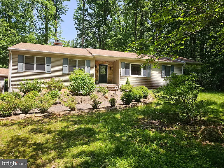 1244 Reed Ln — Photo 1