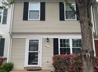 211 Finchingfield Ct, Sterling, VA 20165
