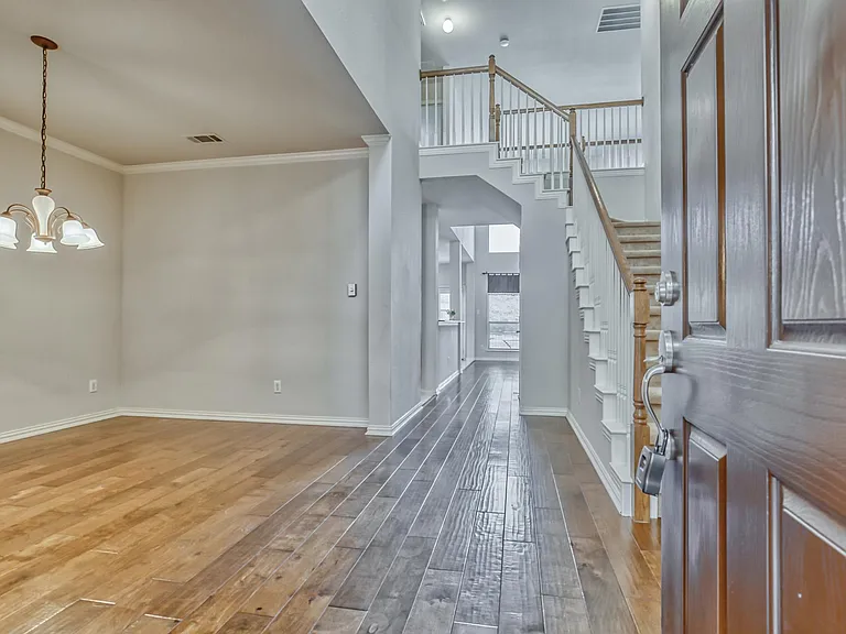 4609 Pine Brook Dr — Photo 8