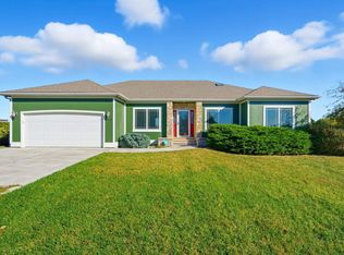 5717 Pheasant Ridge Rd, Manhattan, KS 66502