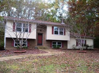 6104 Ridge Tree Rd, Fredericksburg, VA 22407