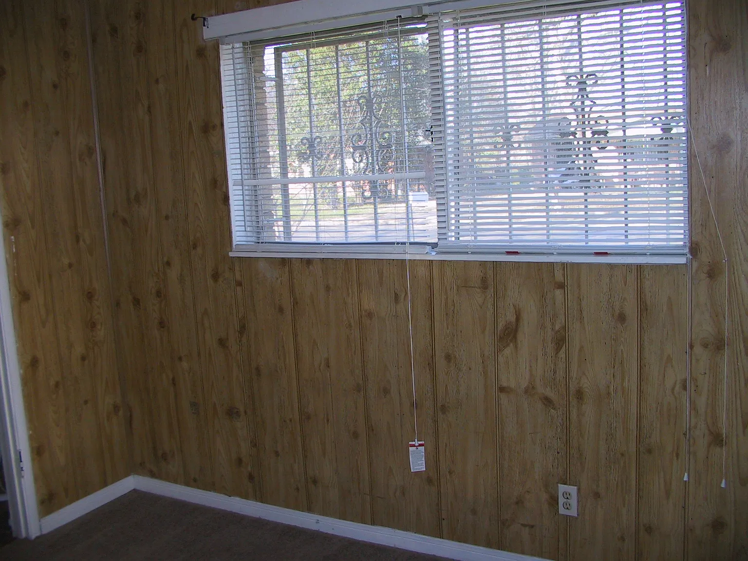 3 bed, $995 — Photo 3