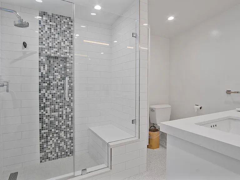 4144 Palos Verdes Dr S — Photo 24