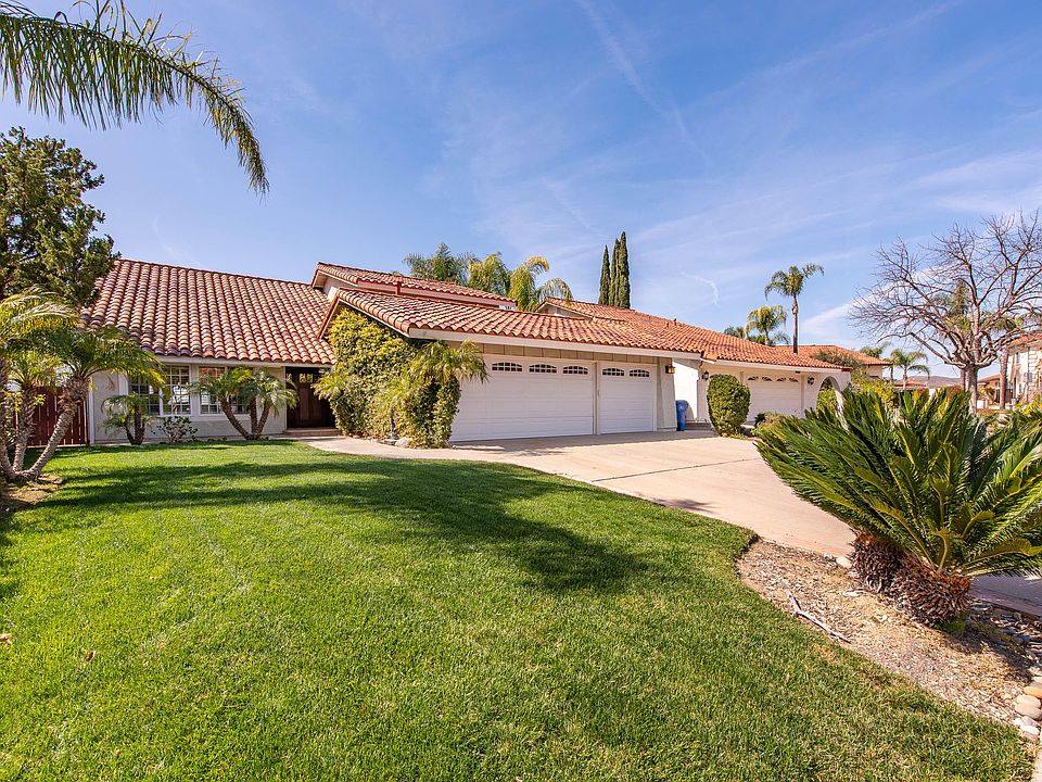 1st image of 28860 Michelle Dr