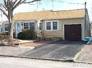 1st image of 41 Forest Ave