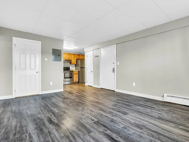 The Bellamy Apartments — Photo 15