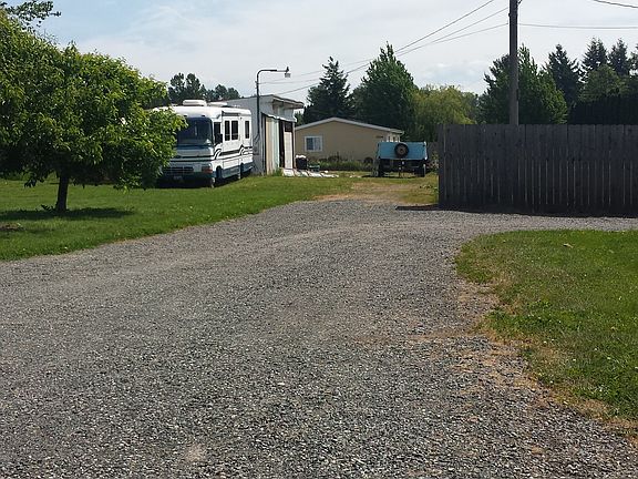2nd shop, fruit trees, drive