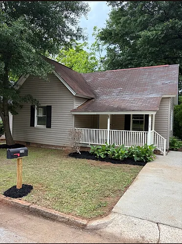 208 McCully St Photo 1