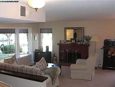 5th image of 33772 Cassio Cir