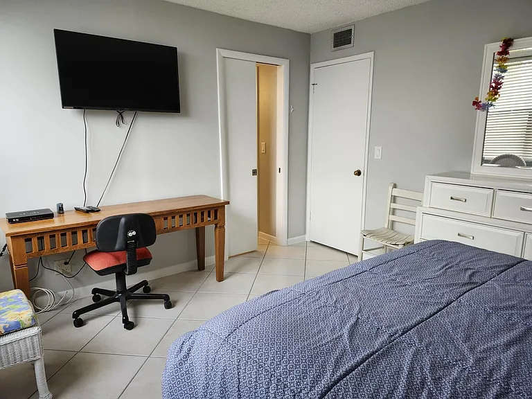 450 Egret Cir — Photo 14