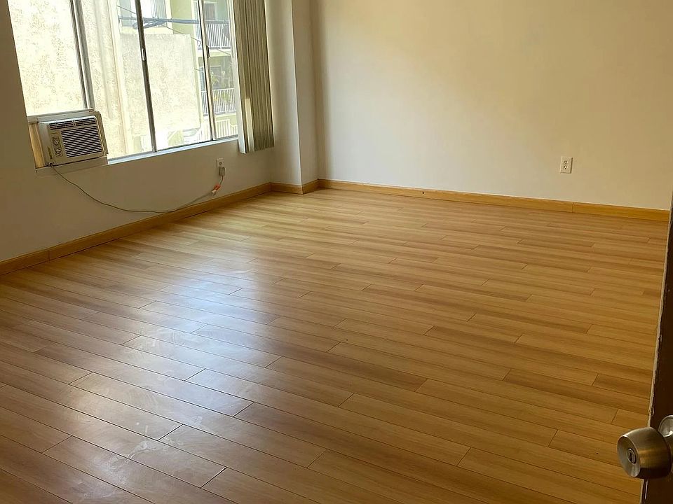 1st image of 501 Raymond Ave APT 11
