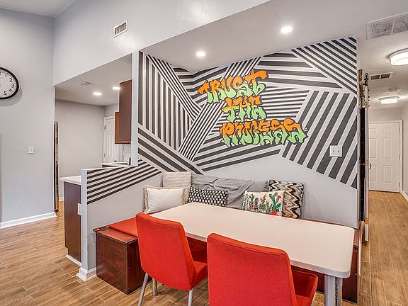 4th image of 640 Eugenia St APT 205