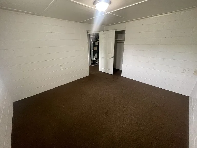 1119 Gregg St — Photo 6