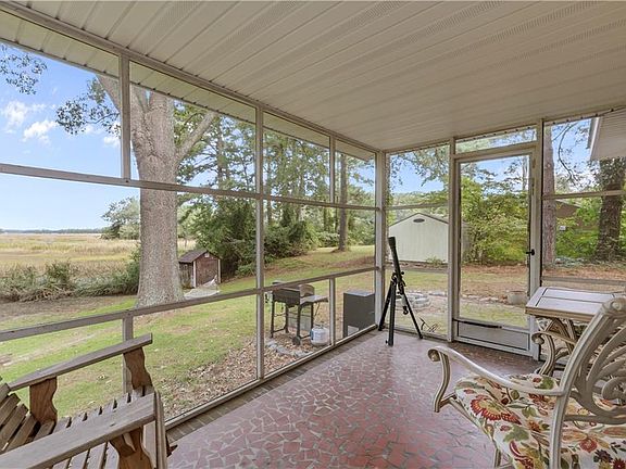 3rd image of 2217 Wilroy Rd