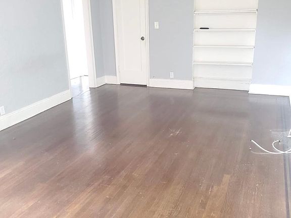 2nd image of 246 S 2nd Ave #2