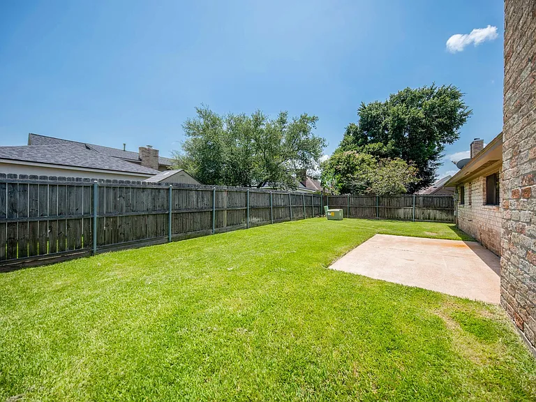 2903 Pepper Wood Dr — Photo 30