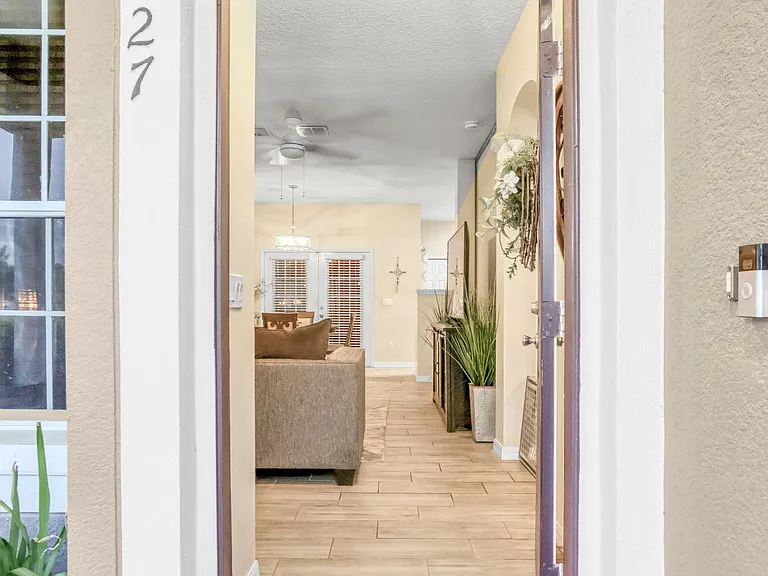 6527 Silver Queen Way — Photo 3