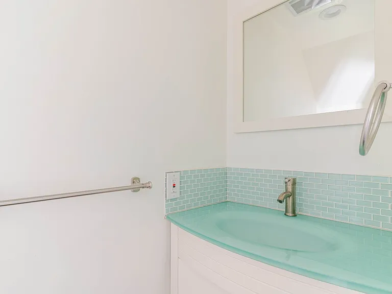 5820 Yolanda Ave #5 — Photo 13