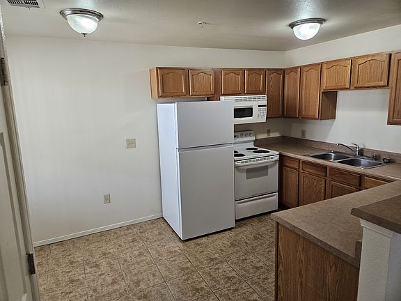 2nd image of 2300 Stern Dr APT 201