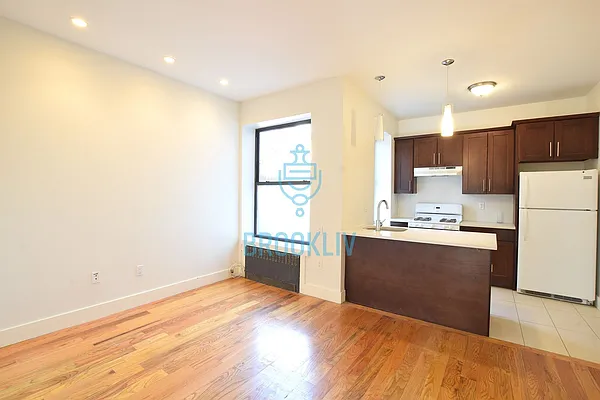 Rented by null | media 1