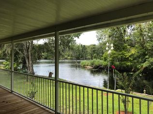 551 Jack Ln, Satsuma, FL 32189