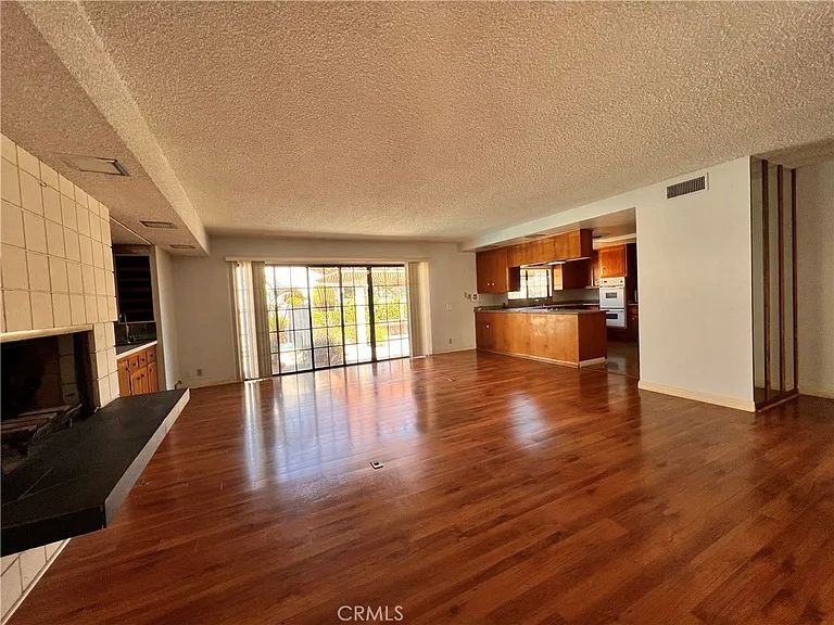 103 W Santa Anita Ter — Photo 3