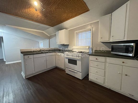 4th image of 77 Sunset Ave