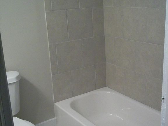 5th image of 224 Oak St #1