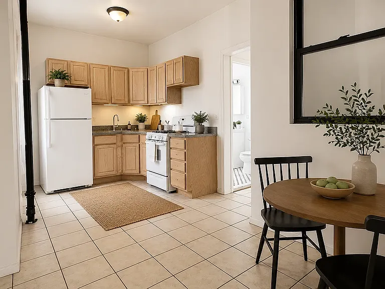 51 E 2nd St #7 — Photo 6