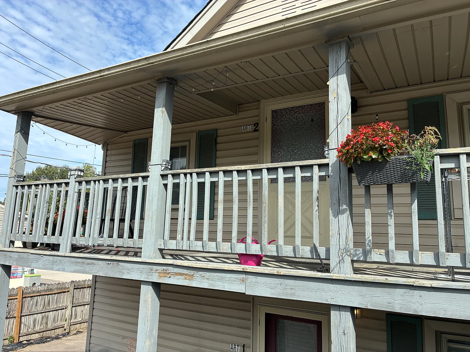 1 bed, 900 sqft, $1,050 — Photo 2
