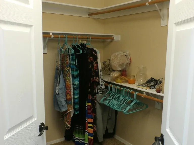 2304 Buckingham Blvd — Photo 14