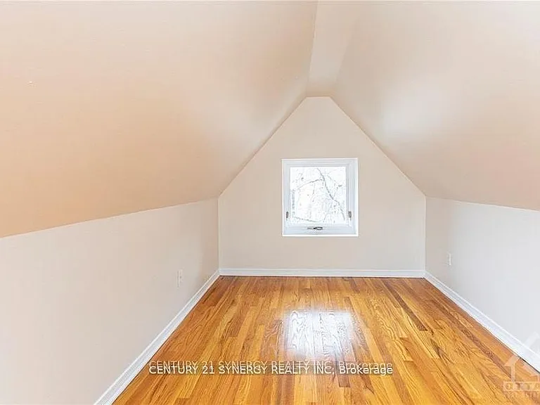 450 Maclaren St #10 — Photo 17
