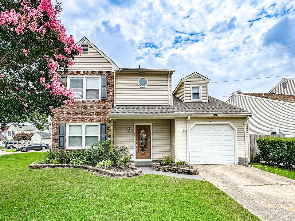3901 Quartz Ln