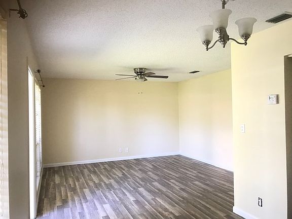 5th image of 5837 Queen Elizabeth Way APT 1