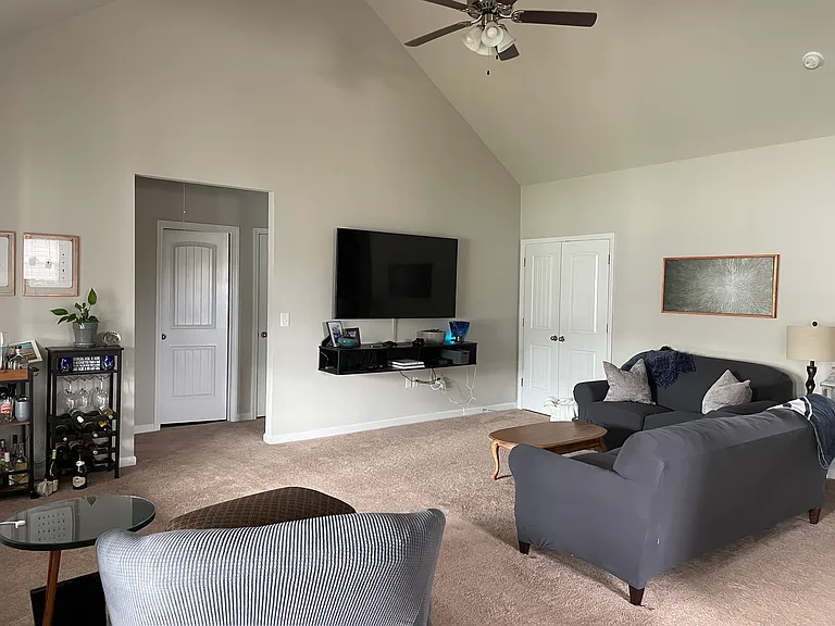 Shakleton Dr — Photo 3